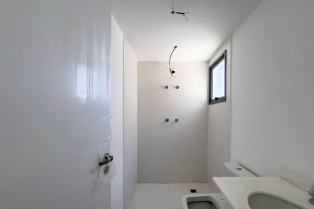 Apartamento à venda com 160m², 3 quartos e 2 vagasBanheiro do quarto 1