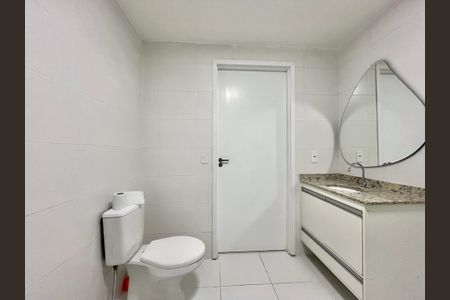 Banheiro de apartamento à venda com 1 quarto, 24m² em Pompeia, São Paulo
