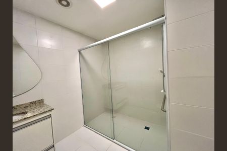 Banheiro de apartamento à venda com 1 quarto, 24m² em Pompeia, São Paulo