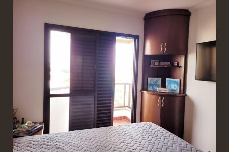 Apartamento para alugar com 95m², 4 quartos e 2 vagas Apartamento para alugar com 95m², 4 quartos e 2 vagasQuarto