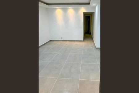 Apartamento à venda com 65m², 3 quartos e 1 vagaSala