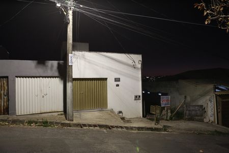 Fachada de casa à venda com 3 quartos, 137m² em Diamante, Belo Horizonte