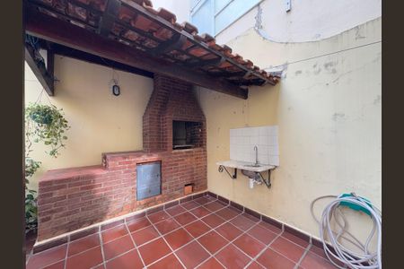 Casa à venda com 232m², 3 quartos e 4 vagasÁrea gourmet