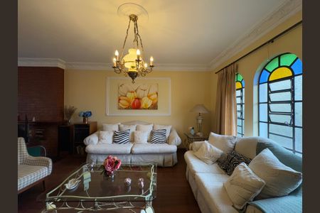 Sala de casa à venda com 3 quartos, 232m² em Santa Maria, Santo André