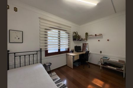 Casa à venda com 232m², 3 quartos e 4 vagasQuarto 1