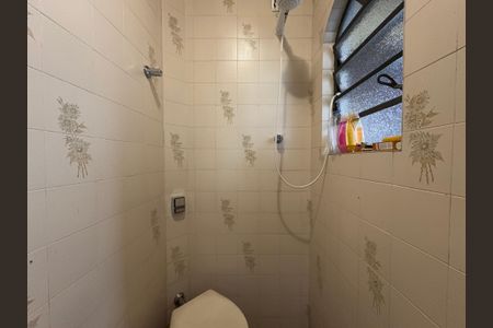 Casa à venda com 232m², 3 quartos e 4 vagasBanheiro de serviço