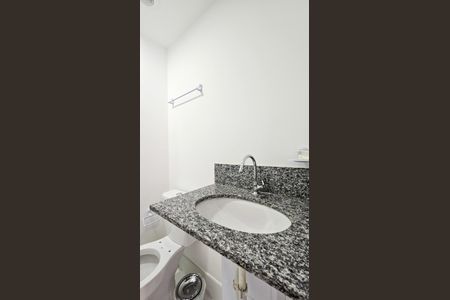 Apartamento à venda com 58m², 3 quartos e 1 vaga Apartamento à venda com 58m², 3 quartos e 1 vagaBanheiro 2