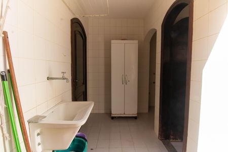 Casa à venda com 190m², 4 quartos e 2 vagasÁrea de Serviço