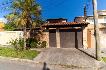 Casa à venda com 190m², 4 quartos e 2 vagasFachada