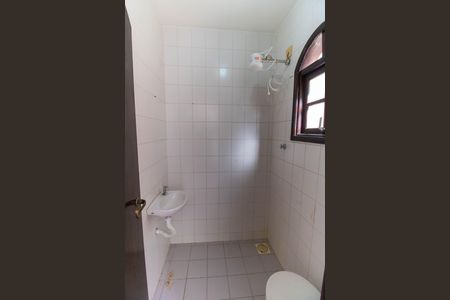 Casa à venda com 190m², 4 quartos e 2 vagasBanheiro de Serviço