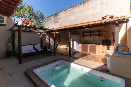 Casa à venda com 190m², 4 quartos e 2 vagasÁrea comum