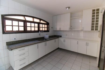Casa à venda com 190m², 4 quartos e 2 vagasCozinha