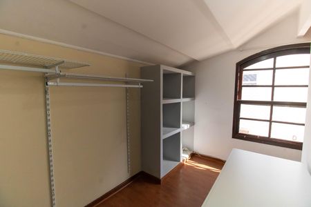 Casa à venda com 190m², 4 quartos e 2 vagasQuarto 2