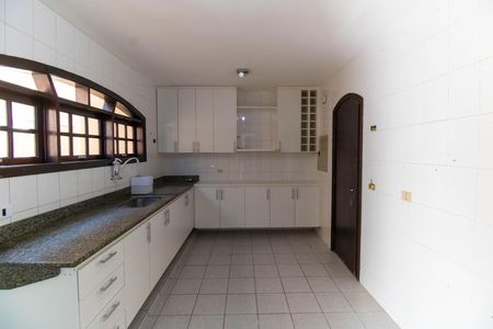 Casa à venda com 190m², 4 quartos e 2 vagasCozinha
