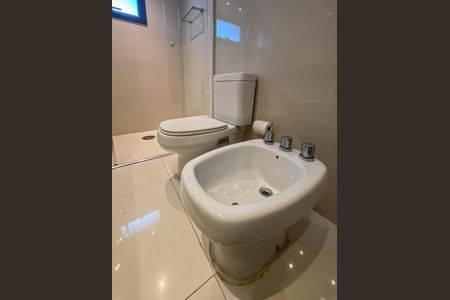 Apartamento para alugar com 65m², 1 quarto e 2 vagas Apartamento para alugar com 65m², 1 quarto e 2 vagasBanheiro 1