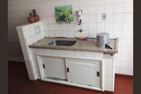 Casa à venda com 3 quartos, 206m² em Planalto Paulista, São Paulo