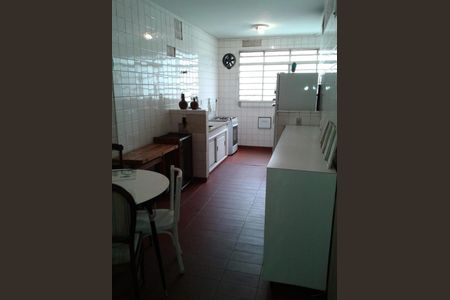 Casa à venda com 3 quartos, 206m² em Planalto Paulista, São Paulo