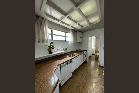 Apartamento à venda com 170m², 3 quartos e 2 vagas