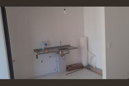 Apartamento à venda com 3 quartos, 67m² em Vila Anastácio, São Paulo