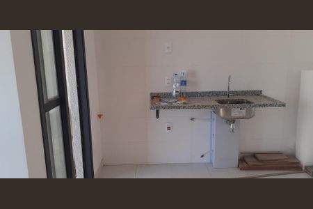 Apartamento à venda com 3 quartos, 67m² em Vila Anastácio, São Paulo