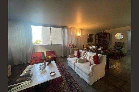 Apartamento para alugar com 330m², 3 quartos e 3 vagas