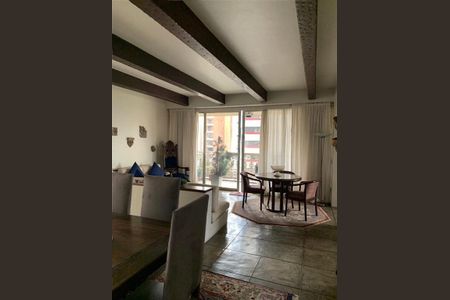 Apartamento à venda com 3 quartos, 330m² em Itaim Bibi, São Paulo