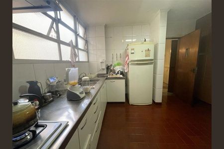 Apartamento para alugar com 330m², 3 quartos e 3 vagas