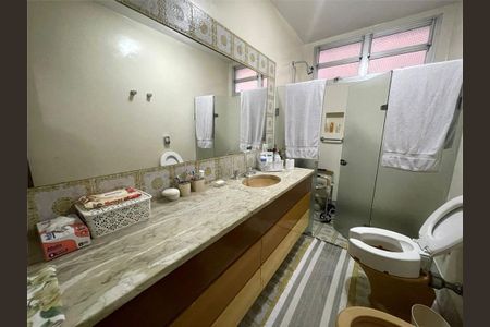 Apartamento para alugar com 330m², 3 quartos e 3 vagas