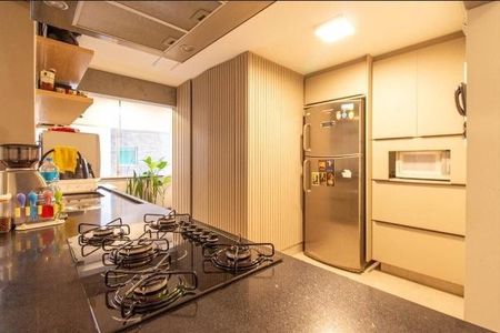 Apartamento à venda com 2 quartos, 77m² em Vila Nova Conceição, São Paulo