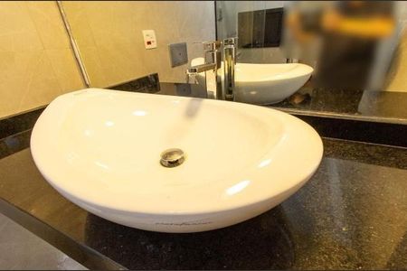 Apartamento à venda com 2 quartos, 77m² em Vila Nova Conceição, São Paulo