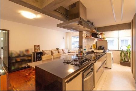 Apartamento à venda com 2 quartos, 77m² em Vila Nova Conceição, São Paulo