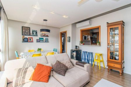 Apartamento à venda com 2 quartos, 73m² em São João, Porto Alegre