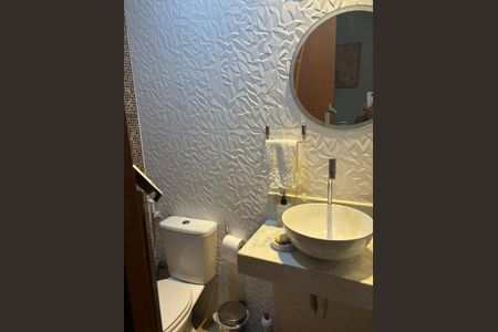 Casa à venda com 4 quartos, 250m² em Matapaca, Niterói