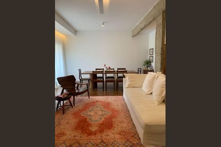 Casa à venda com 4 quartos, 230m² em Santa Rosa, Niterói