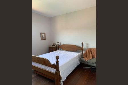 Casa à venda com 4 quartos, 230m² em Santa Rosa, Niterói