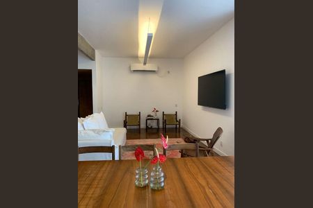 Casa à venda com 4 quartos, 230m² em Santa Rosa, Niterói