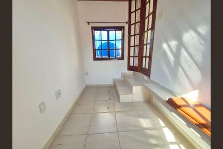 Casa à venda com 3 quartos, 140m² em Ingá, Niterói