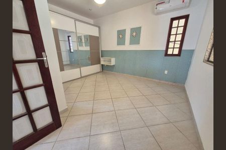 Casa à venda com 3 quartos, 140m² em Ingá, Niterói