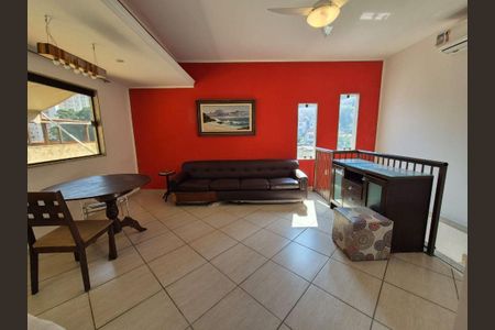 Casa à venda com 3 quartos, 140m² em Ingá, Niterói