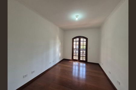 Casa à venda com 3 quartos, 200m² em Jardim Ivana, São Paulo