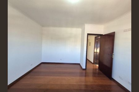 Casa à venda com 3 quartos, 200m² em Jardim Ivana, São Paulo