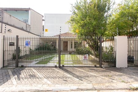 Casa para alugar com 180m², 3 quartos e 2 vagasFachada