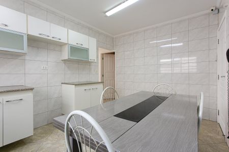 Casa para alugar com 180m², 3 quartos e 2 vagasCozinha