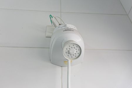 Casa para alugar com 180m², 3 quartos e 2 vagasBanheiro - Chuveiro