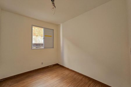 Quarto  de apartamento à venda com 3 quartos, 71m² em Vila Paris, Belo Horizonte