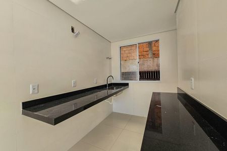 Apartamento à venda com 71m², 3 quartos e 2 vagas Apartamento à venda com 71m², 3 quartos e 2 vagasCozinha e Área de Serviço