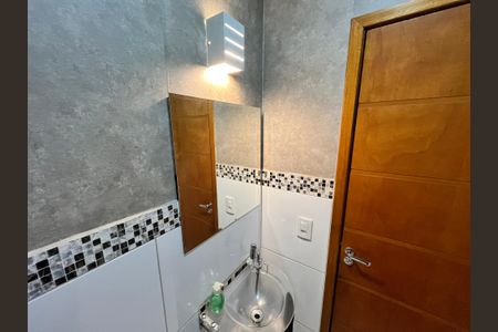 Casa à venda com 308m², 4 quartos e 4 vagasLavabo