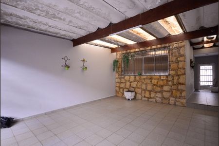 Casa à venda com 236m², 4 quartos e 2 vagasGaragem