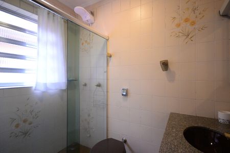 Casa à venda com 236m², 4 quartos e 2 vagasBanheiro Suíte 2