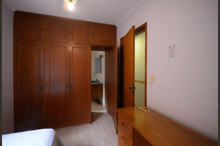 Casa à venda com 236m², 4 quartos e 2 vagasSuíte 2